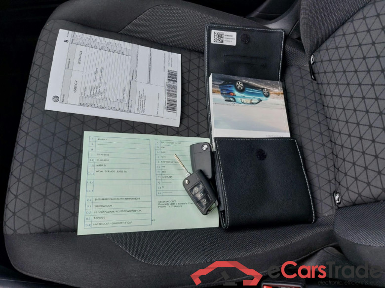 VOLKSWAGEN T-Cross / 2018 / 5P / todoterreno Advance 1.0 TSI 85kW (115CV) DSG (AC) #5