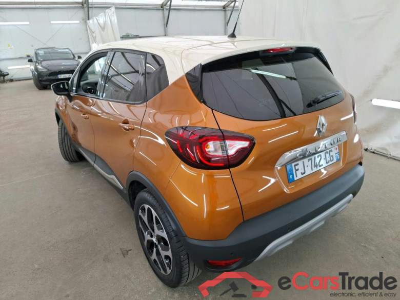 RENAULT Captur / 2017 / 5P / Crossover Intens TCe 150 FAP #2