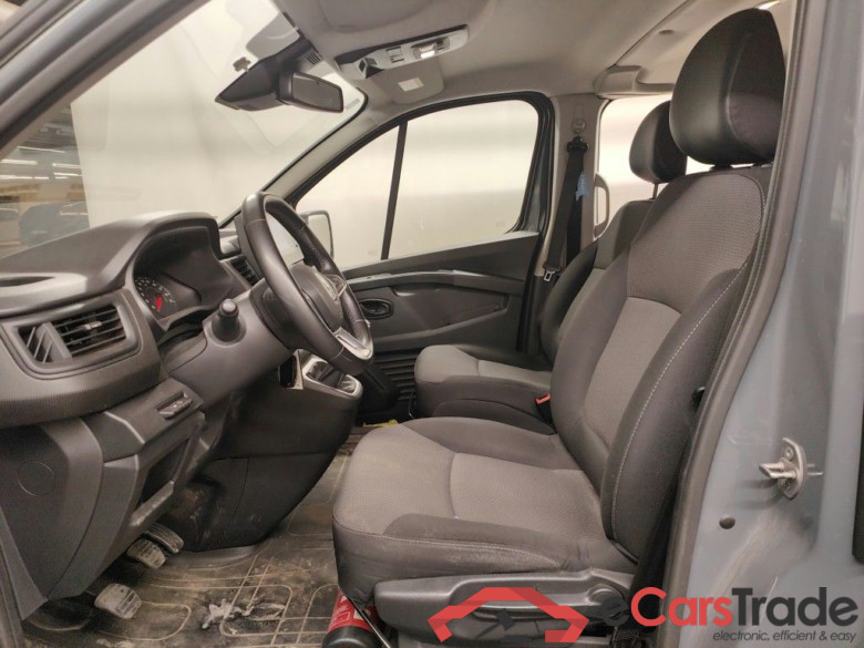 Renault Trafic L2H1 dCi 130 Confort DC 2.9T 5d #3