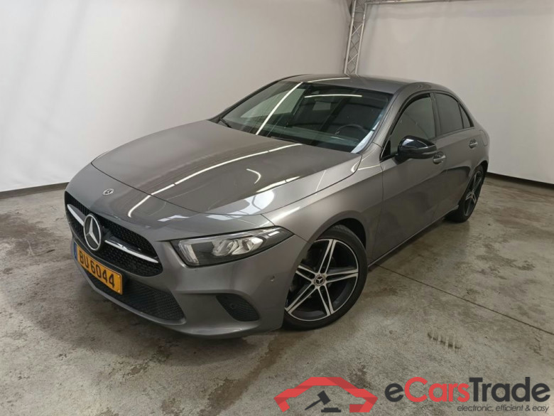 MERCEDES CLASSE A SEDAN DIESEL (V177) A 200 d 150hp Luxury Line 4d #2