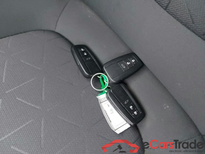 Toyota RAV4 2.5 Hybrid Nickel Dynamic Plus CVT 5d #4