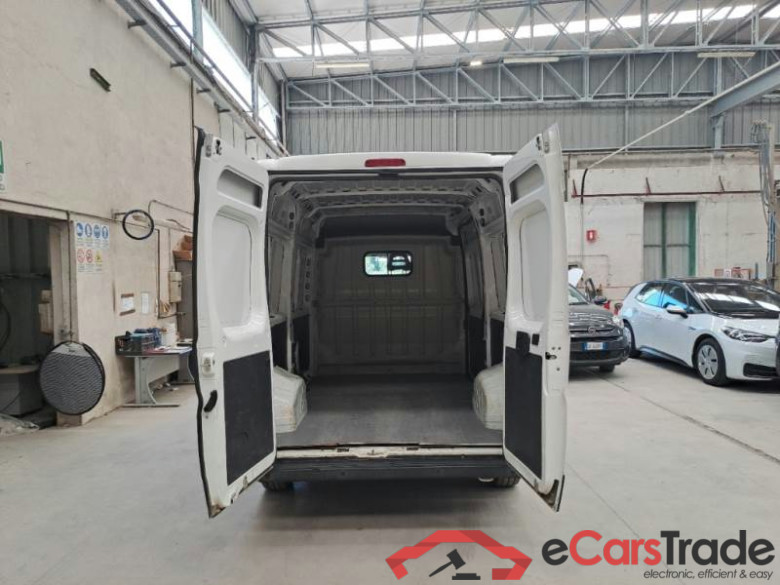 PEUGEOT BOXER / 2014 / 4P / FURGONE 333 L2H2 2.0 BLUEHDI 130CV #5