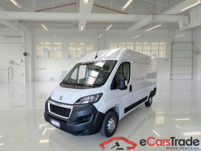 PEUGEOT BOXER / 2014 / 4P / FURGONE 333 L2H2 2.2 BLUEHDI 140CV SeS #1