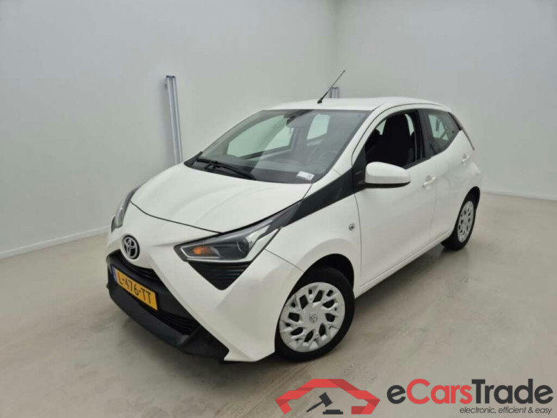 TOYOTA Aygo 1.0 VVT-i x-play #1