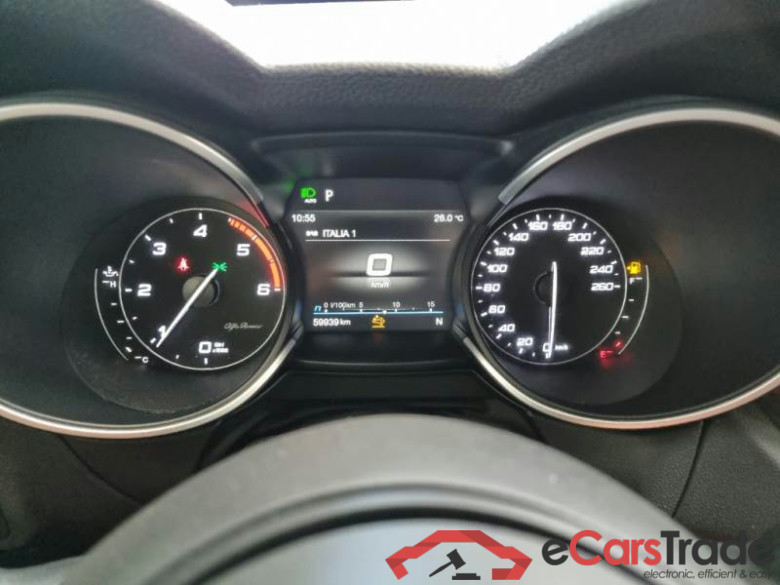 ALFA ROMEO STELVIO / 2017 / 5P / SUV 2.2 TD 190 CV SUPER BUSINESS AT8 Q4 #4