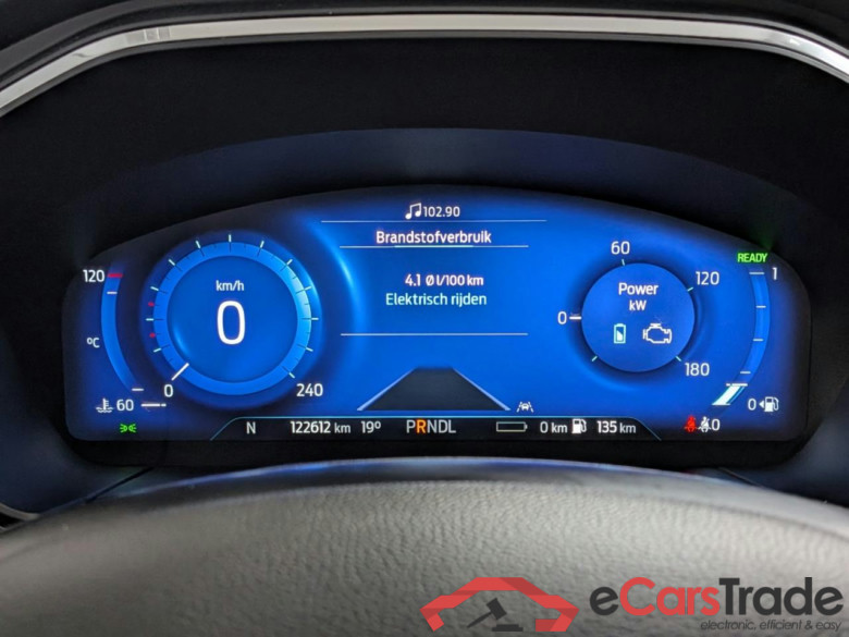 FORD Kuga 2.5 PHEV ST-Line #6