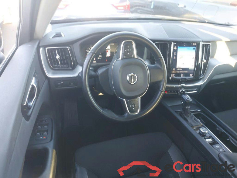 VOLVO XC60 / 2017 / 5P / todoterreno 2.0 T4 Business Plus Auto #3