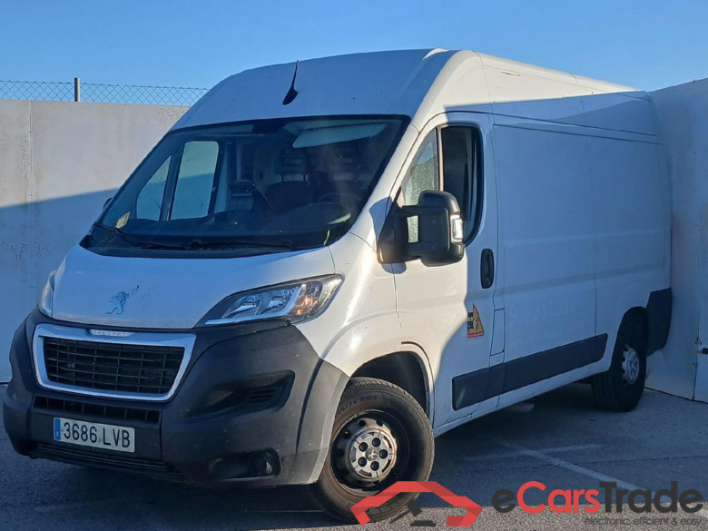 PEUGEOT Boxer / 2014 / 4P / furgón 335 L2 H2 BHDI 103kW (140CV) S&S 6 V. M