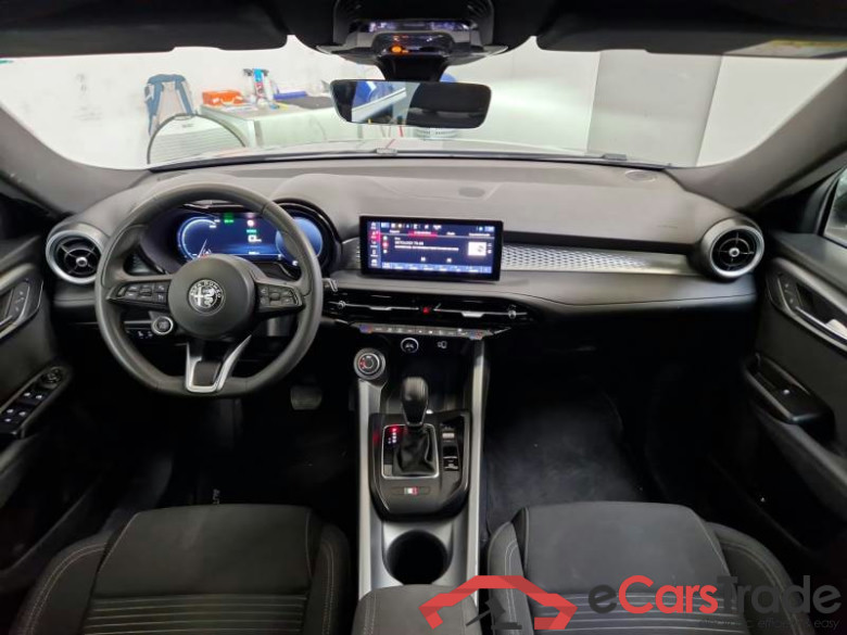 ALFA ROMEO TONALE / 2022 / 5P / SUV 1.5 130CV HYBRID TCT7 SUPER #3