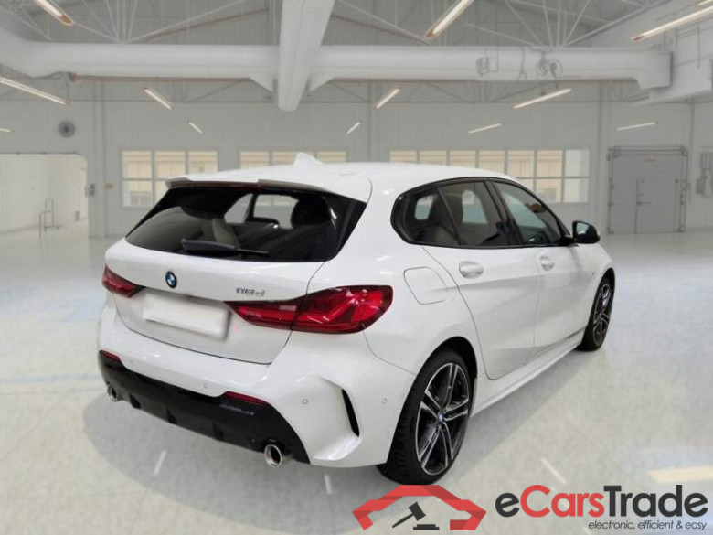 BMW SERIE 1 / 2019 / 5P / BERLINA 118D MSPORT #2