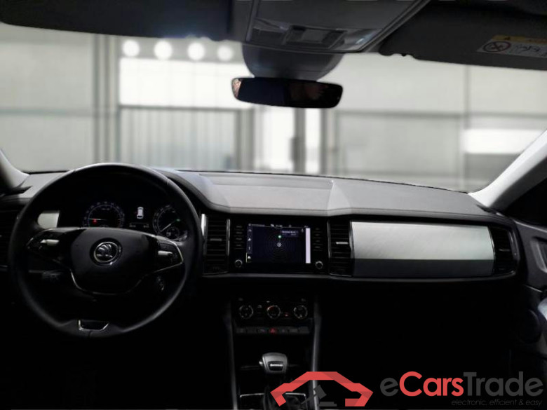 SKODA KODIAQ / 2021 / 5P / SUV 2.0 TDI 110KW EXECUTIVE DSG 5P #3