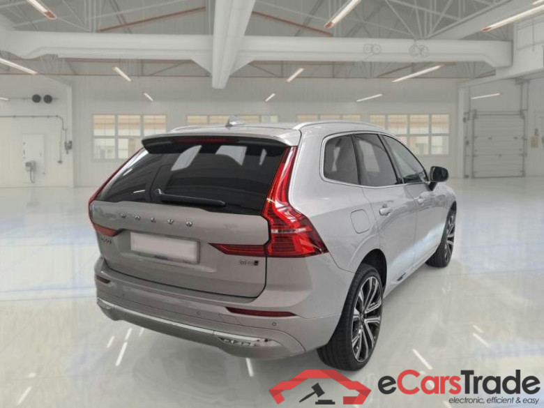 VOLVO XC60 / 2021 / 5P / SUV B5 D AWD AUTOMATICO ULTIMATE BRIGHT #2