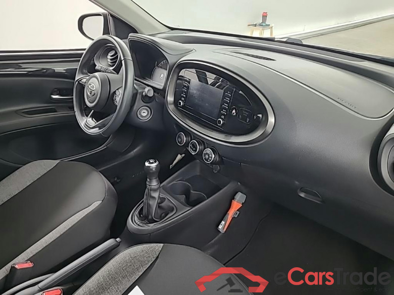 TOYOTA Aygo X 1.0 VVT-I MT play 5D 53kW #6
