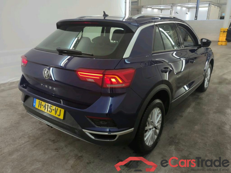 Volkswagen T-Roc 1.5 TSI 110kW DSG Style Business 5d #2