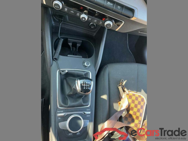 AUDI Q2 30 TFSI Attraction #6