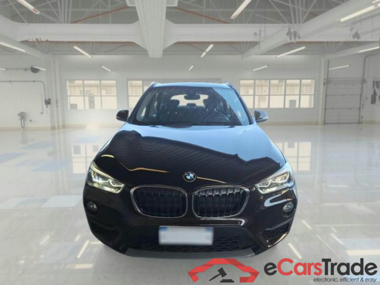 BMW X1 / 2015 / 5P / SUV SDRIVE 18D BUSINESS #6