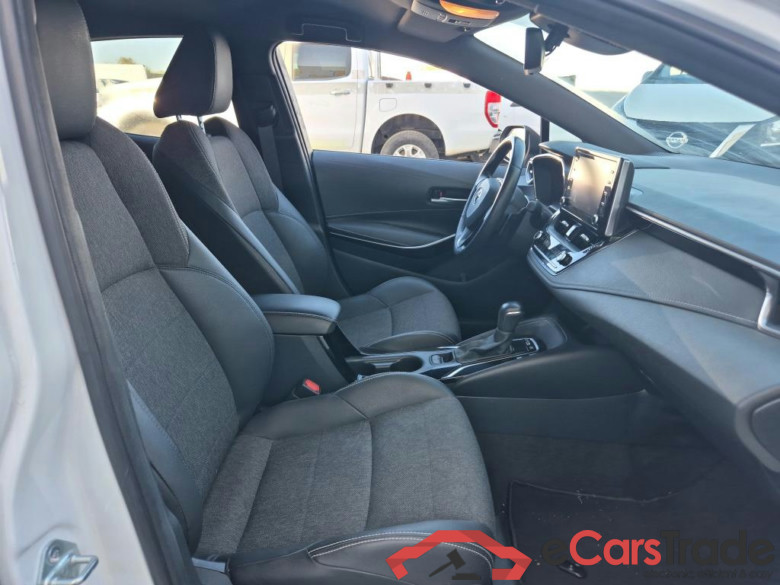 TOYOTA Corolla / 2020 / 5P / berlina con portón 2.0 180H STYLE E-CVT #6