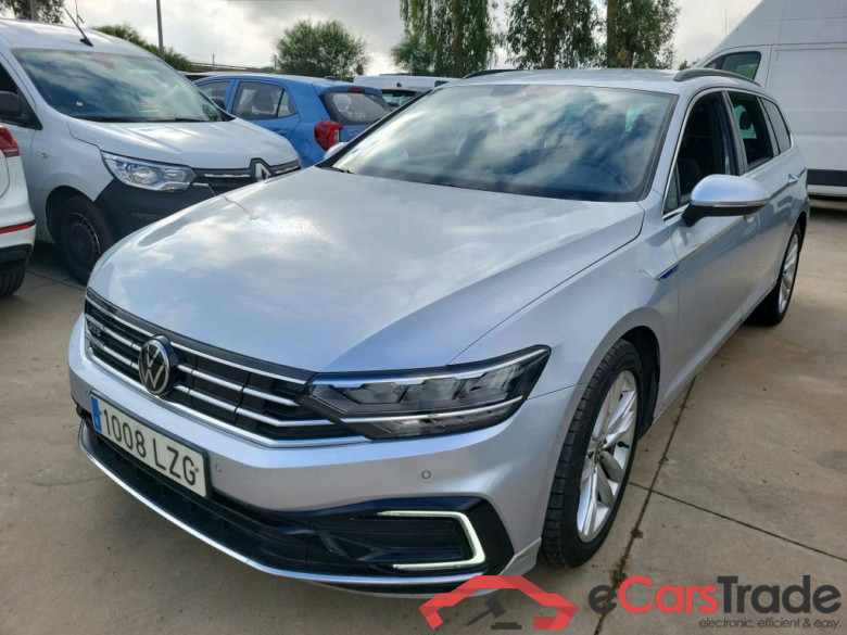 VOLKSWAGEN Passat / 2019 / 5P / familiar Variant GTE 1.4 TSI e-Power 115kW + 85kW