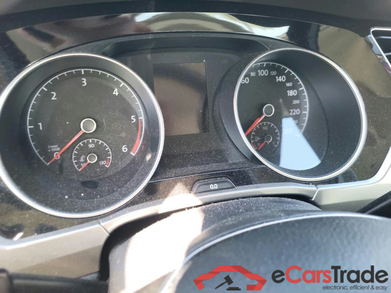 VOLKSWAGEN Touran / 2015 / 5P / monovolumen compacto Business 2.0 TDI 85kW (115CV) DSG #4