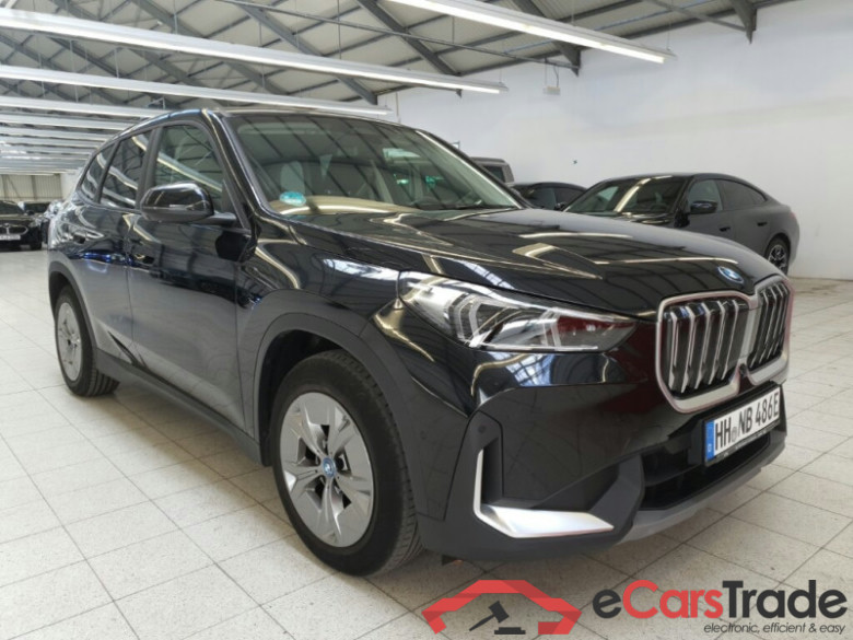 BMW iX1  #1