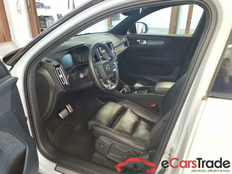 Volvo XC40  #5