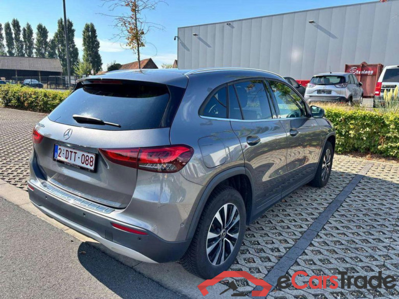 MERCEDES-BENZ GLA PHEV (H247) GLA 250 e PHEV Luxury Line #3