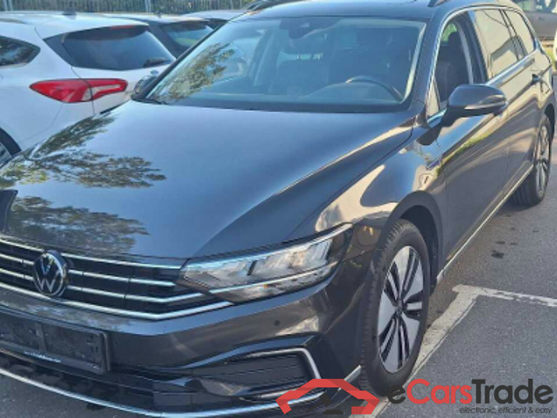 Passat Variant GTE 1.4 TSI 160KW AT6 E6d #1