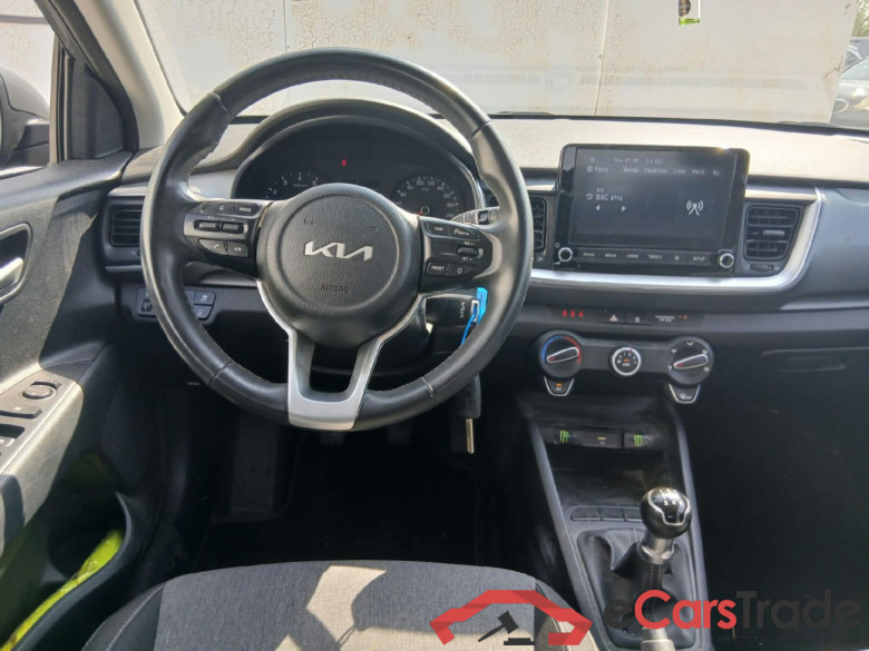 KIA Stonic / 2017 / 5P / todoterreno 1.2 DPi 62kW (84CV) Concept #3