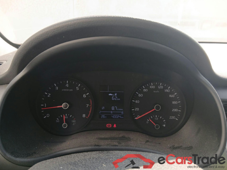 KIA Stonic / 2017 / 5P / todoterreno 1.2 DPi 62kW (84CV) Concept #4