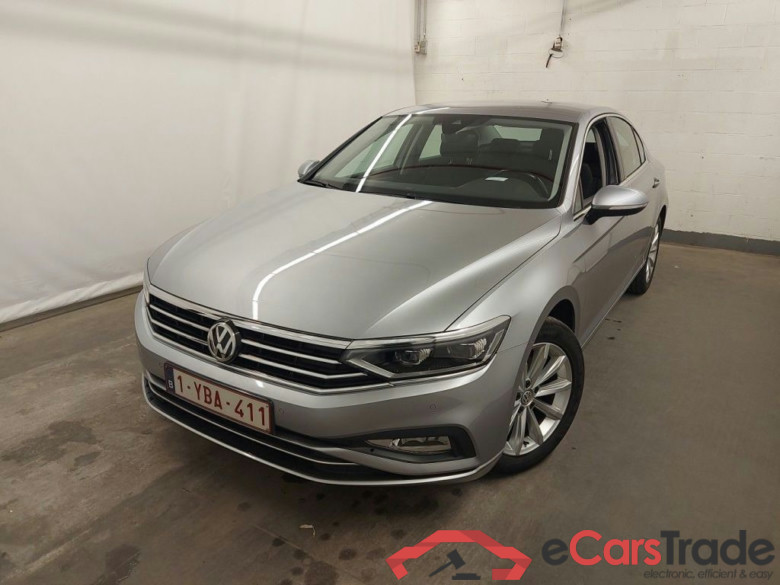 Volkswagen Passat 1.6 TDI Style Business DSG 4d