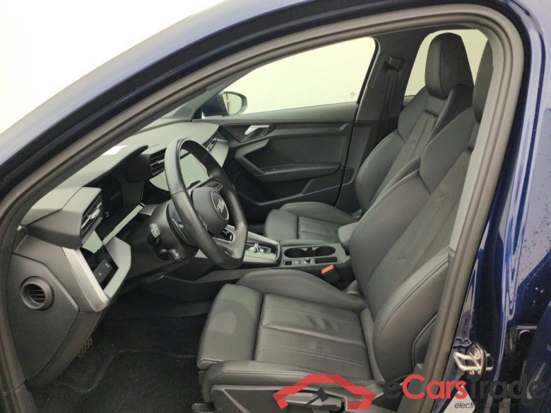Audi A3 Sportback 2.0 30 TDi 85kW S tronic Advanced 5d #3