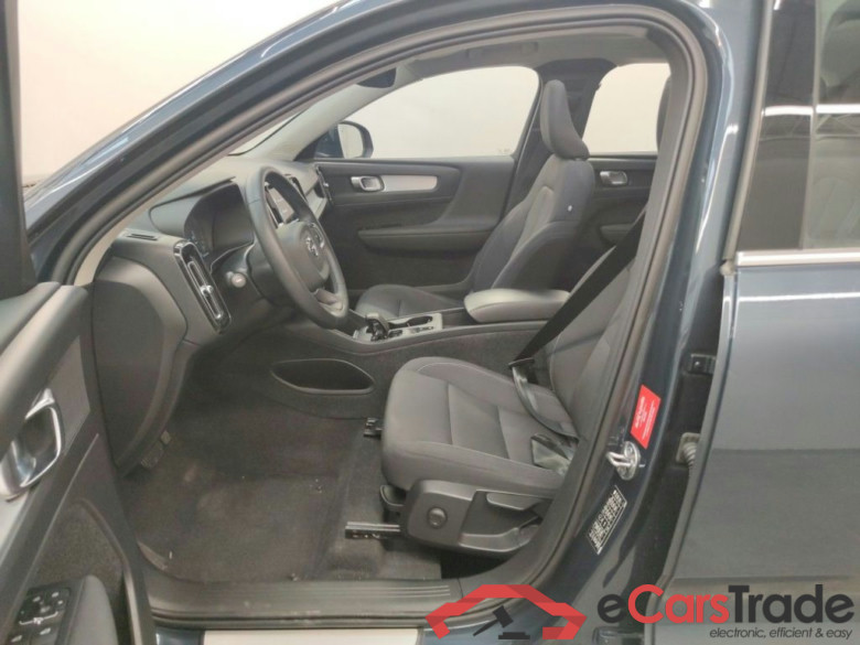 VOLVO XC40 1.5 T4 PHEV 129hp Inscription Expression 5d #3