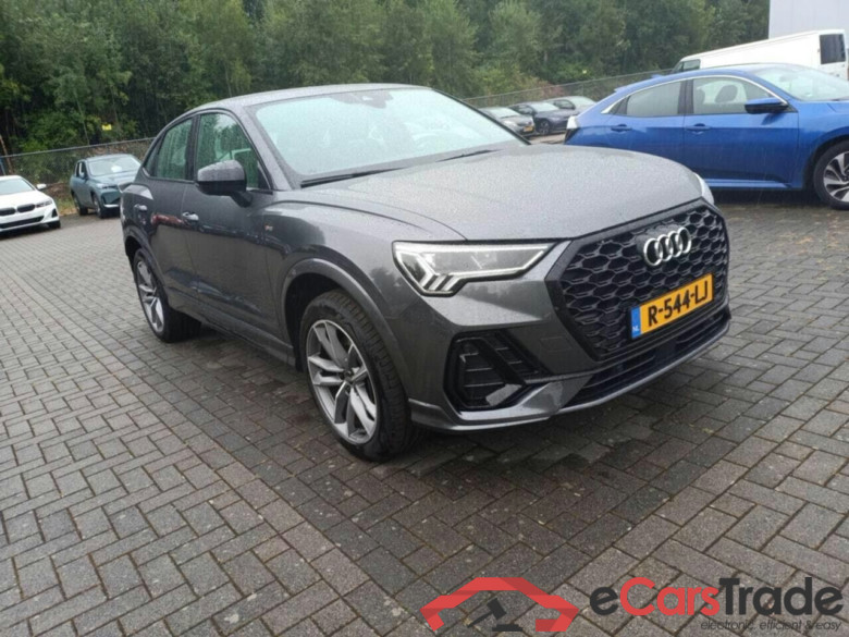 AUDI Q3 Sportback 45 TFSI e S Edition #2