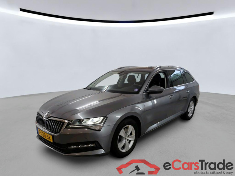 SKODA Superb Combi 110 kW #1