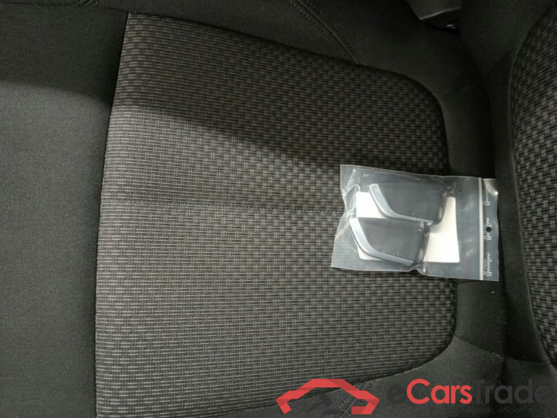 BMW 1 Reeks Hatch 116iA (80 kW) 5d #4