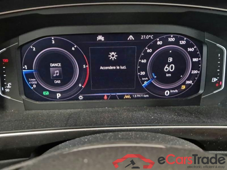 VOLKSWAGEN TIGUAN / 2016 / 5P / SUV 2.0 TDI SCR 110KW SPORT BMT DSG #4