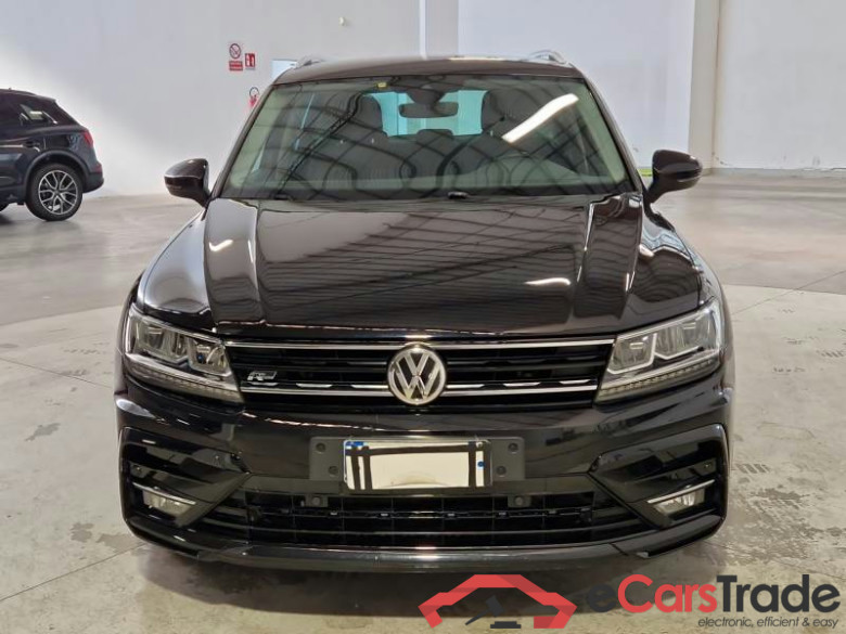 VOLKSWAGEN TIGUAN / 2016 / 5P / SUV 2.0 TDI SCR 110KW SPORT BMT DSG #6