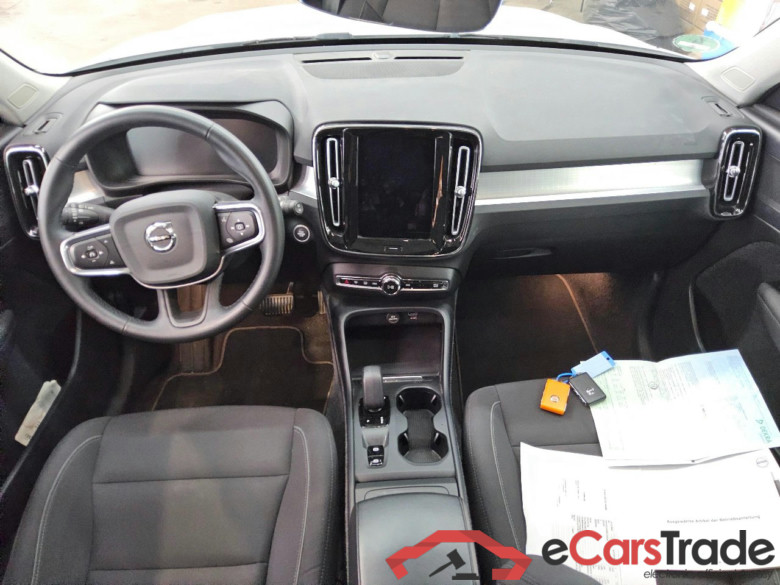 XC40 Momentum Pro 2WD 1.5 T3 120KW AT8 E6d #3