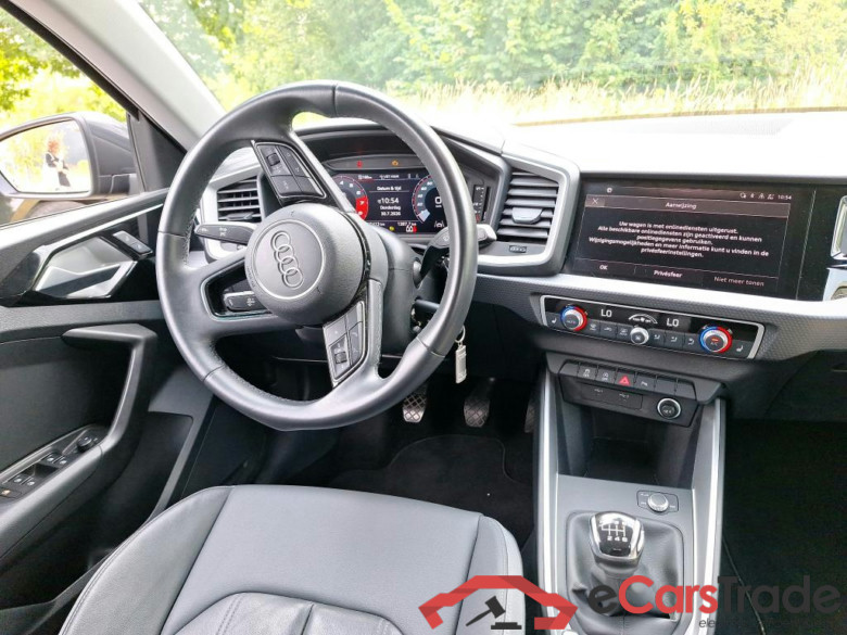 AUDI A1 SPORTBACK 1.0 30 TFSI ATTRACTION #1
