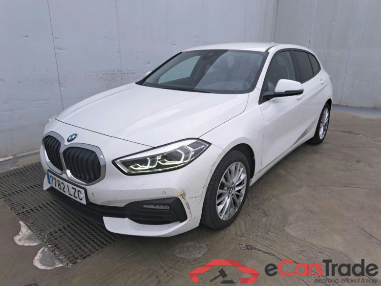 BMW Serie 1 / 2019 / 5P / berlina con portón 118i Corporate Auto.