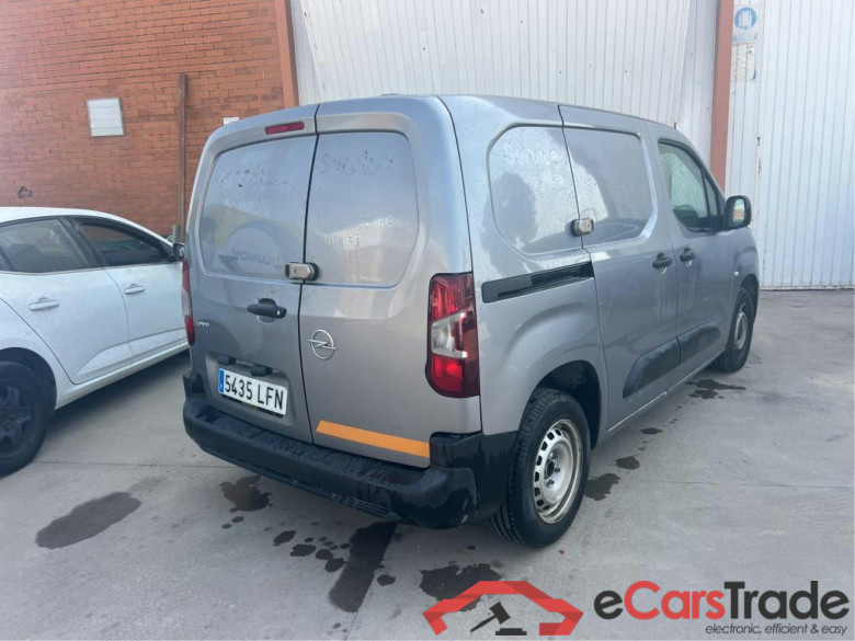 OPEL Combo / 2018 / 3P / furgón derivado de turismo 1.5 TD S/S 75kW (100CV) Express L H1 650 #2