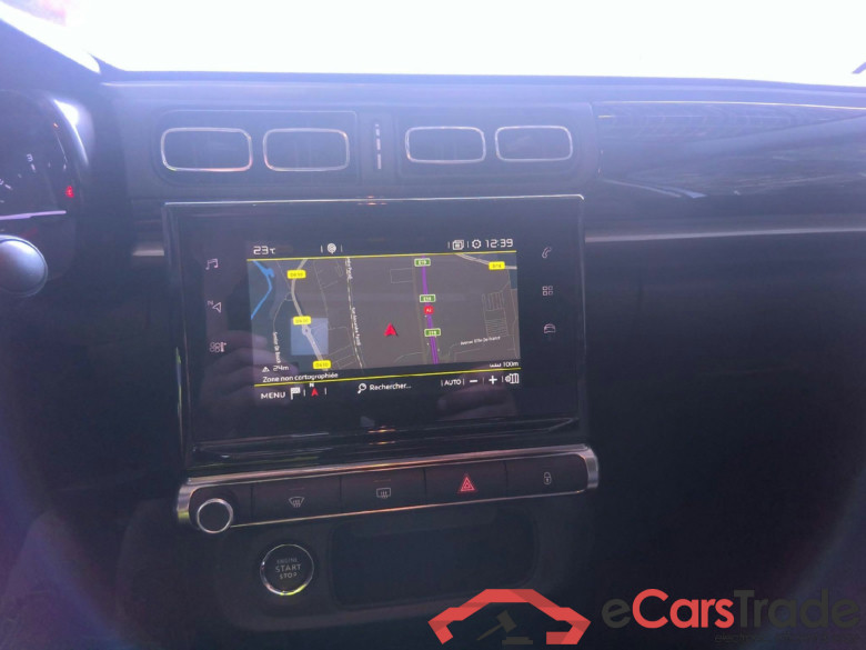 Citroen C3 Shine PureTech 110 S&S BVM6 #2