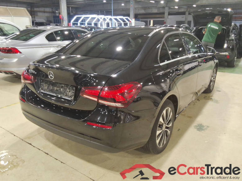 MERCEDES-BENZ A-CLASS LIMOUSINE 1.3 A 250 E BUSINESS SOLUTION DCT #1