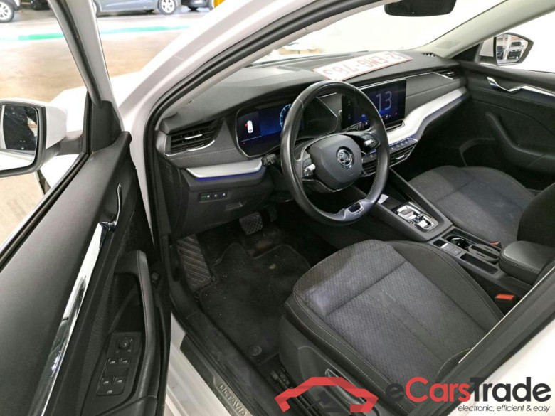 SKODA OCTAVIA COMBI 2.0 CRTDI 85KW DSG7 CLEVER+ #4