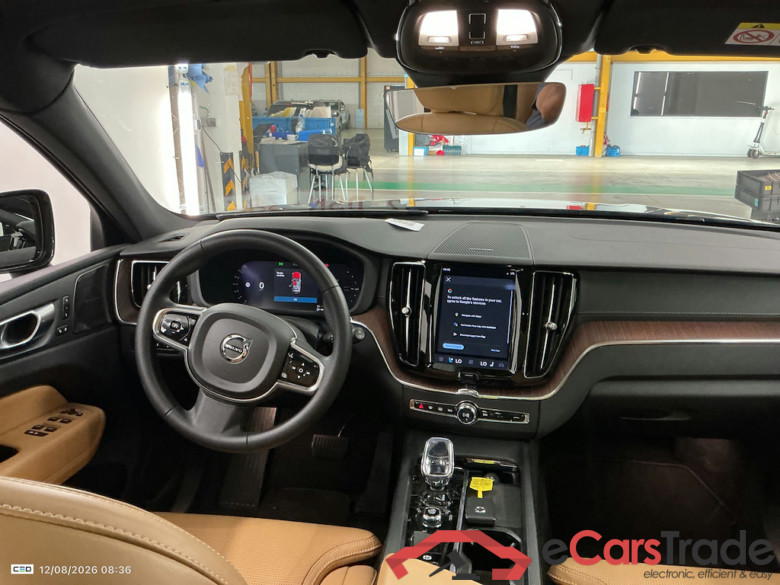 VOLVO XC60 2.0 T6 PHEV ULTIMATE DARK AUTO 4WD #1