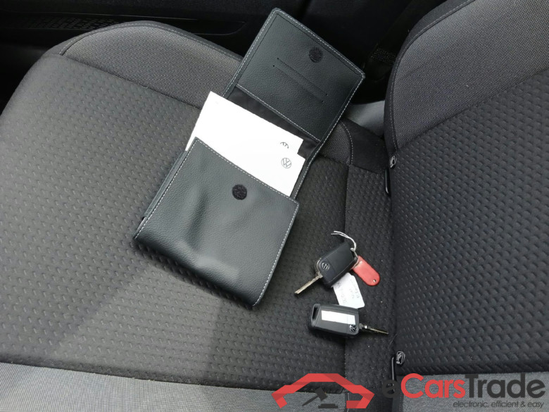 VOLKSWAGEN Polo / 2021 / 5P / berlina con portón Life 1.0 TSI 70kW (95CV) #5