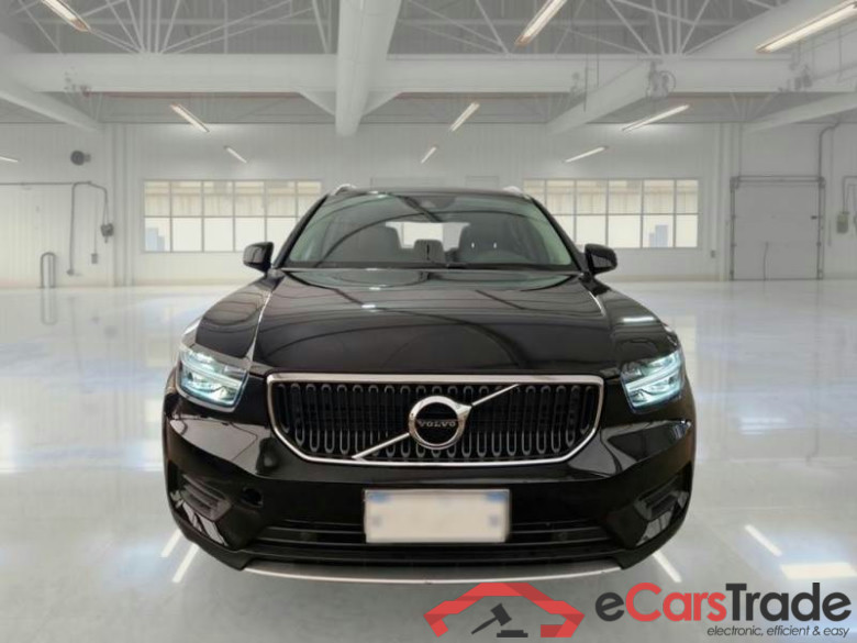 VOLVO XC40 / 2017 / 5P / SUV T3 GEATRONIC BUSINESS PLUS #6