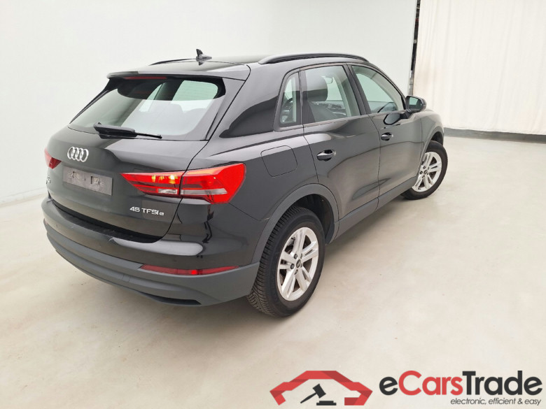Audi, Q3 '18 PHEV, Q3 45 TFSie PHEV 180kW Str. #4