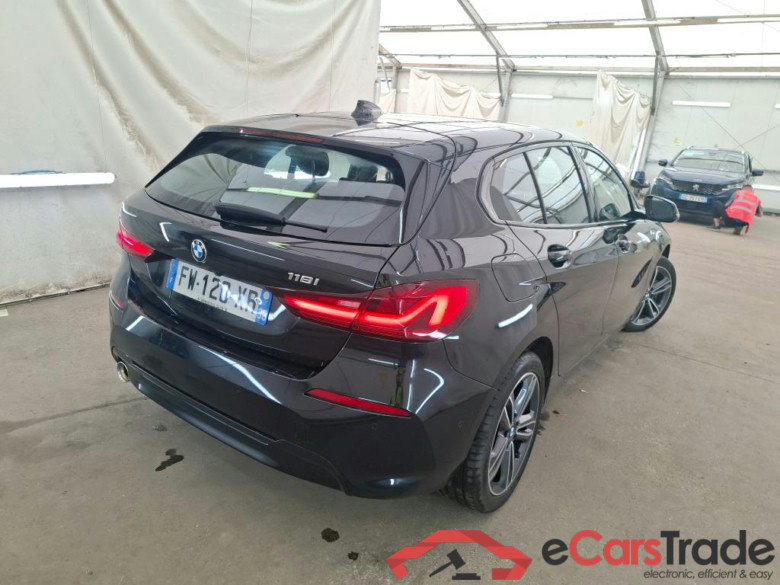 Série 1 Berline 118 i Edition Sport 1.5 135CV BVM6 E6d #3