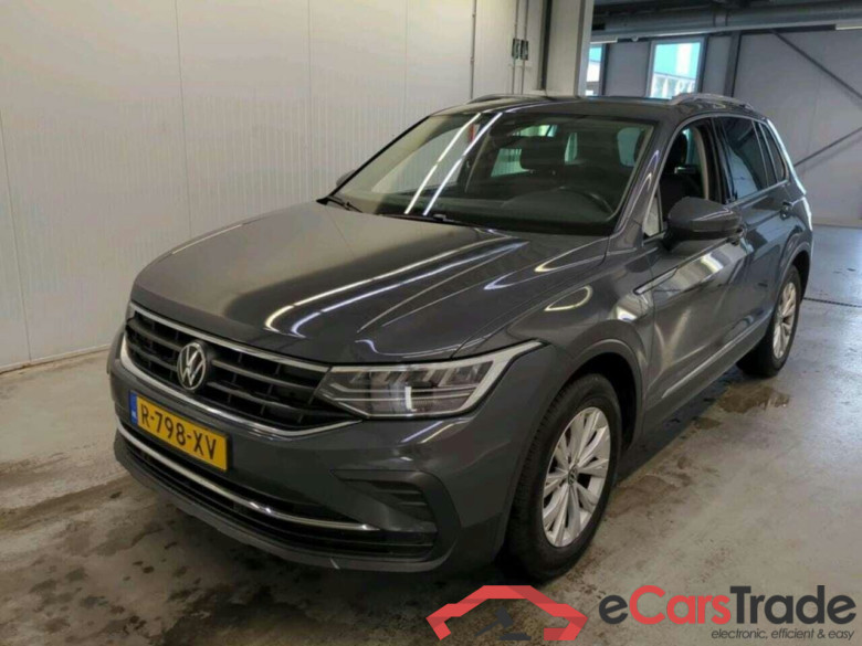 VOLKSWAGEN Tiguan 1.5 TSI Life Bns #1